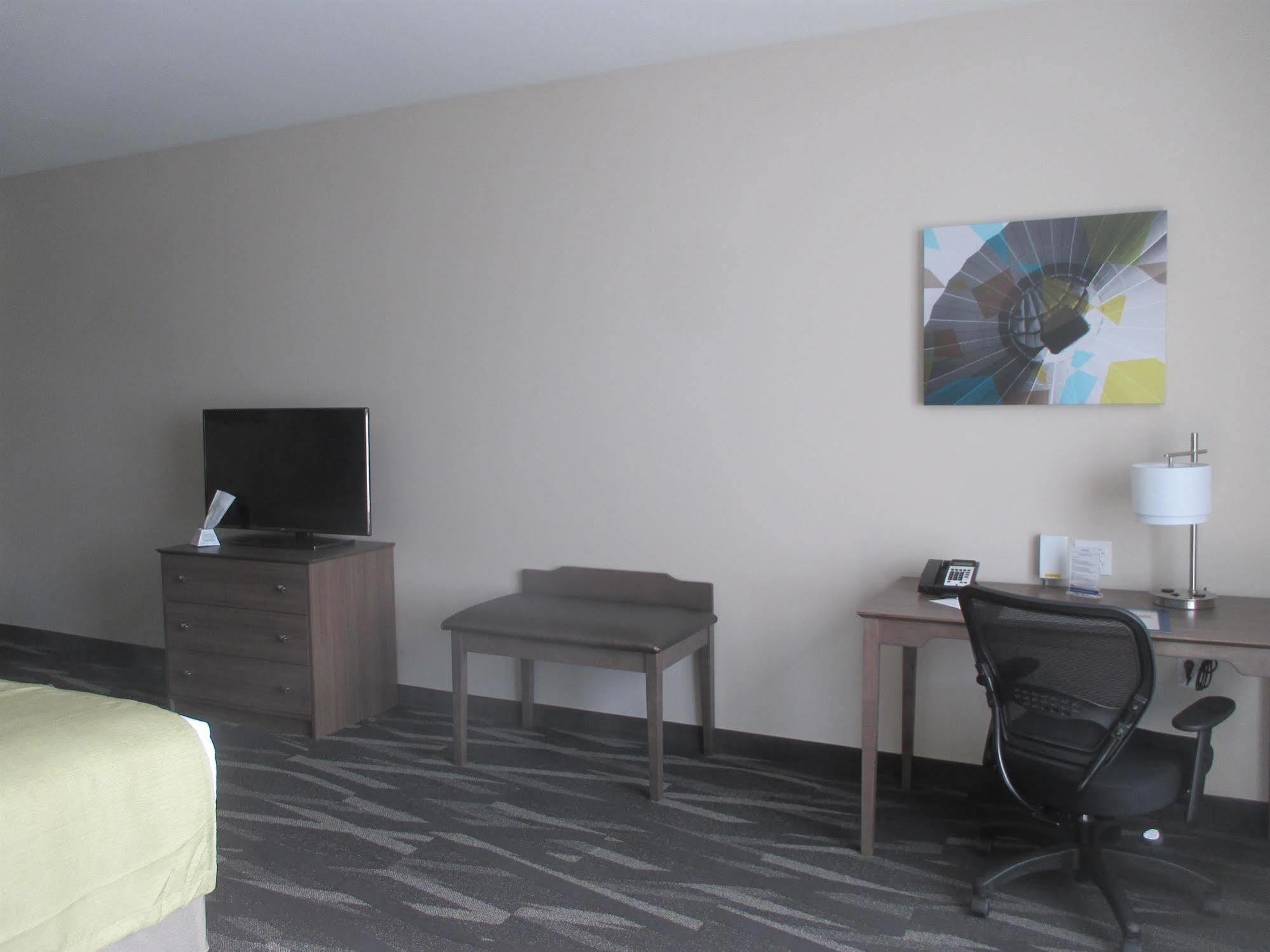 Best Western Plus Centralia Hotel & Suites Екстериор снимка